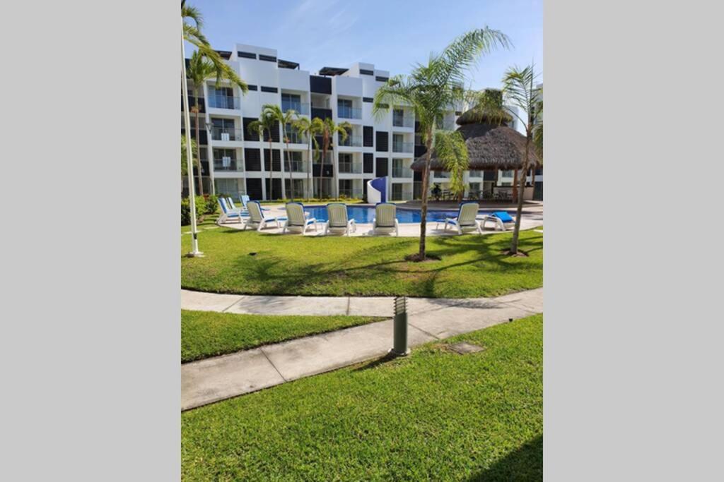 Апартаменти Departamento De Lujo En Manzanillo, Planta Baja Frente A La Alberca Екстер'єр фото